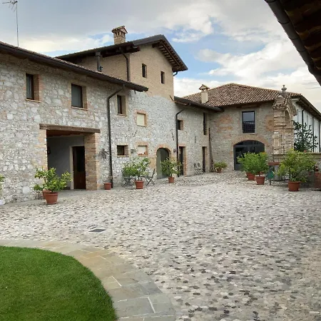 Borgo Palazzo Steffaneo Bed & Breakfast San Vito al Torre