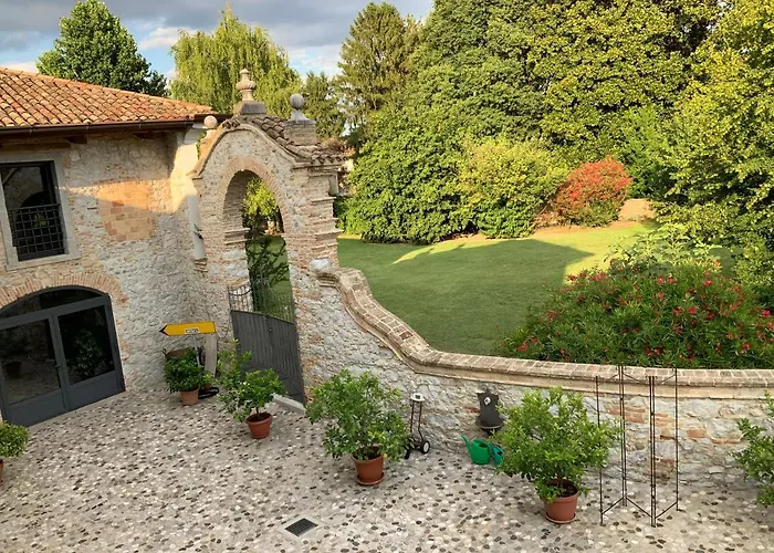 Borgo Palazzo Steffaneo Bed & Breakfast San Vito al Torre