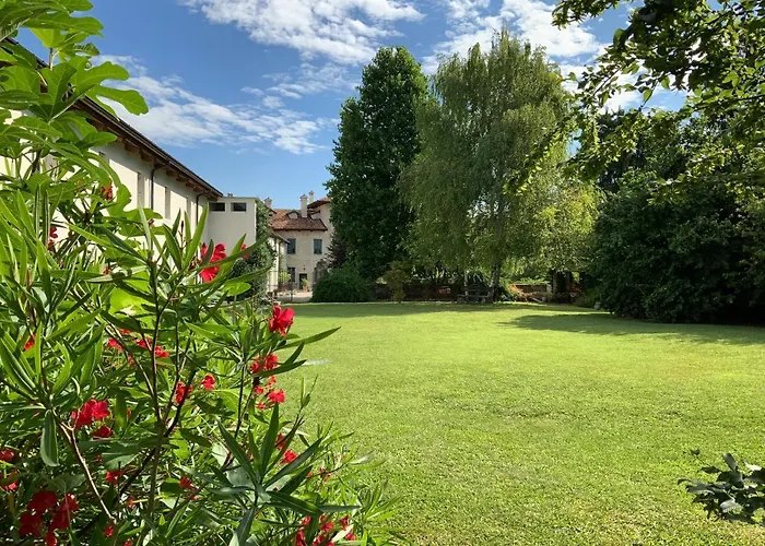 Borgo Palazzo Steffaneo Bed & Breakfast San Vito al Torre