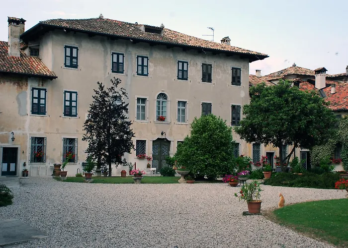Borgo Palazzo Steffaneo Bed & Breakfast San Vito al Torre