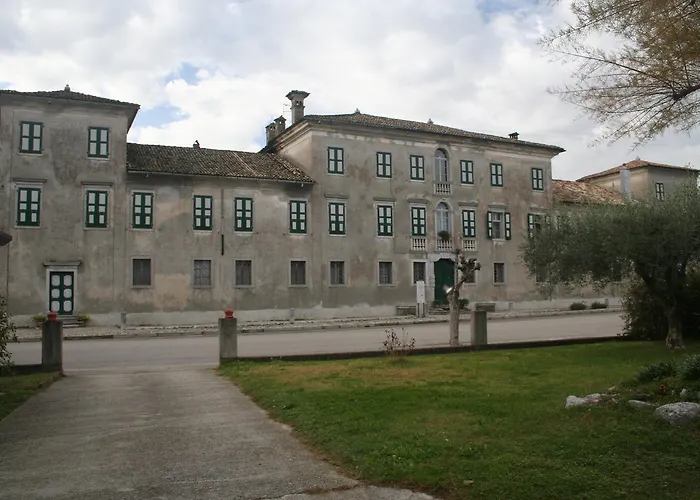 Borgo Palazzo Steffaneo 4* San Vito al Torre