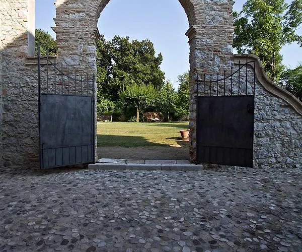 Bed & Breakfast Borgo Palazzo Steffaneo 4*